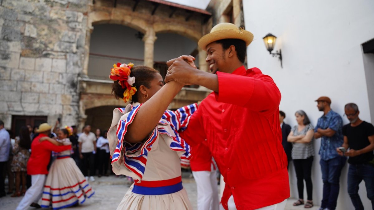Merengue y bachata: herramientas de diplomacia cultural en la República Dominicana