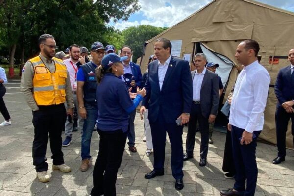 Un hospital móvil, 40 médicos y atención especializada: la misión dominicana en Venezuela