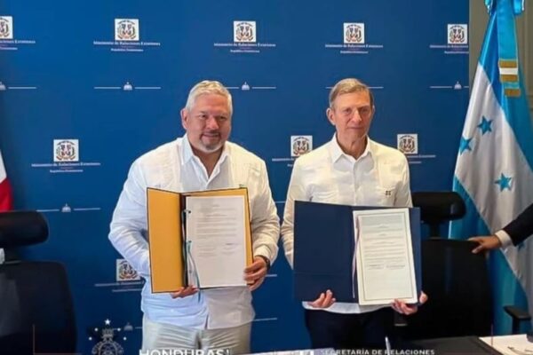 Visita del Presidente de Honduras a República Dominicana para fortalecer la cooperación