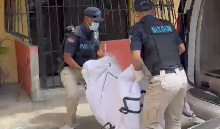 La Policía investiga muerte de madre e hijo hallados en un apartamento de República Dominicana