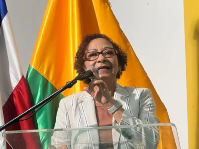 Frente Amplio cuestiona salida de diplomáticos cubanos y exige explicación al Gobierno