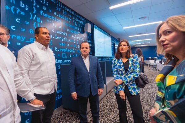 Ministro Paliza lidera misión a Centros de Excelencia de IA de NVIDIA en Miami