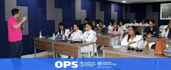 Capacitan a 214 profesionales en manejo del dengue grave en RD
