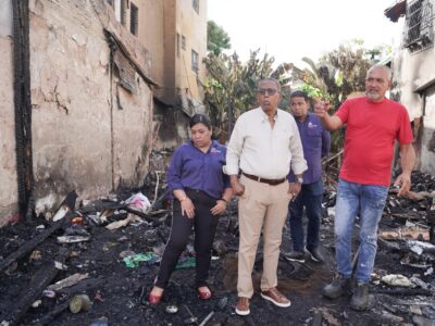 Gobierno acude en auxilio de familias afectadas por incendio en la zona Colonial a través de DASAC