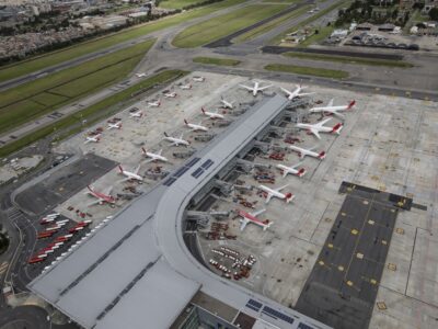 Tres aeropuertos latinoamericanos entre los 50 más conectados del mundo