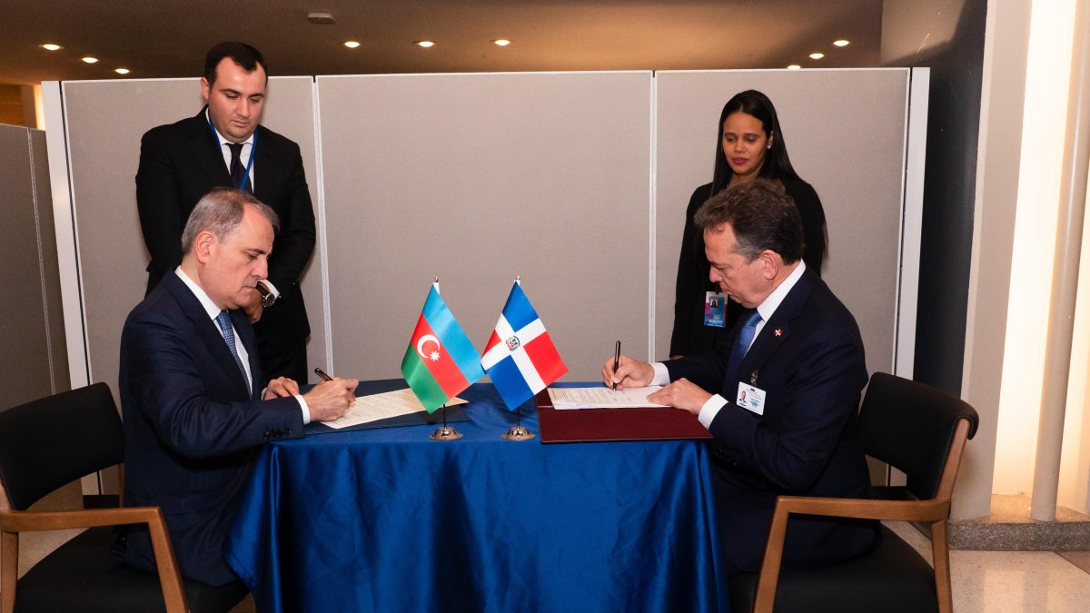 República Dominicana y Azerbaiyán eliminan la visa para pasaportes ordinarios