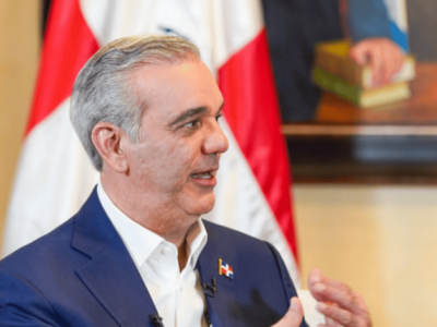 Abinader califica a RD como un oasis económico en América Latina