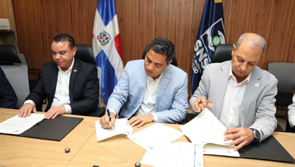 SNS, Deportes y Comité Olímpico formalizan acuerdo para la atención médica de atletas dominicanos