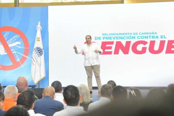 Autoridades proyectan cero muertes por dengue en 2025 en República Dominicana