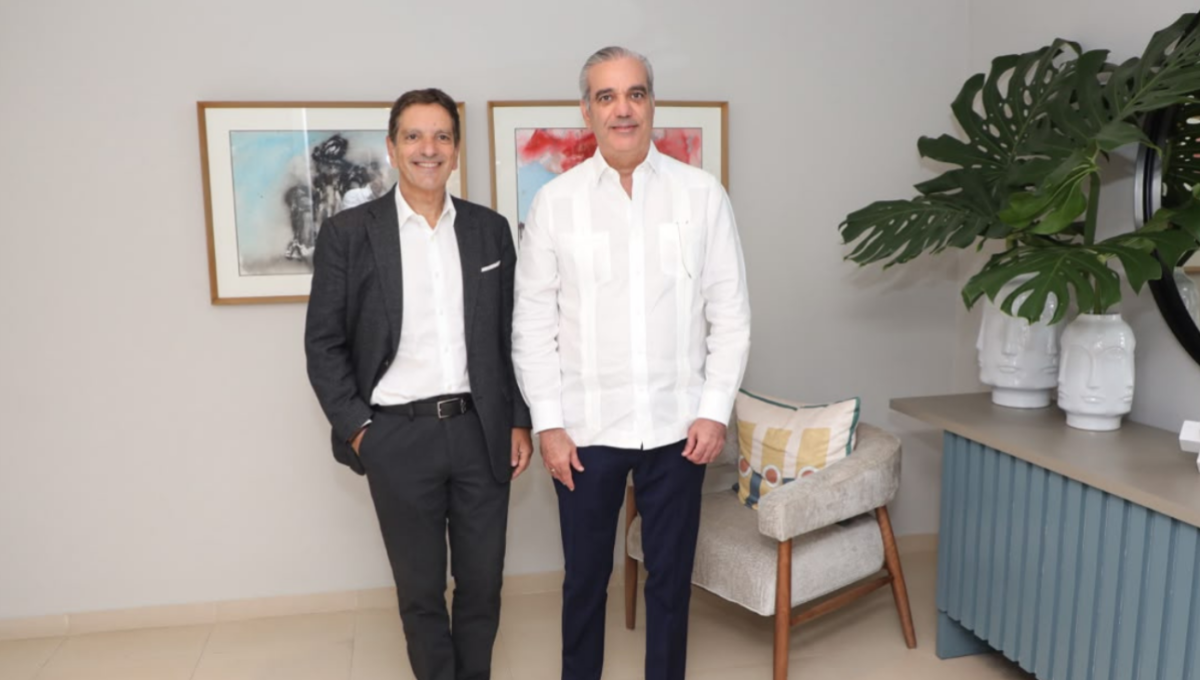 Visita del Presidente de Google Cloud para América Latina a Luis Abinader en Santiago