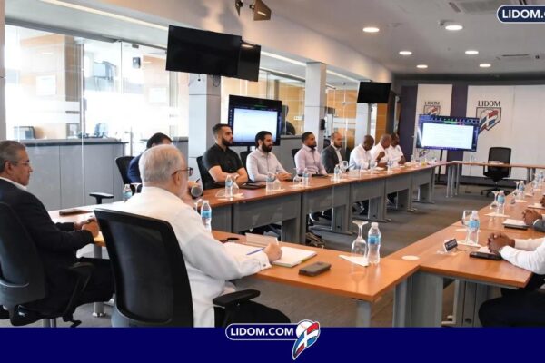 Lidom y Fenapepro extienden negociaciones por el béisbol profesional dominicano