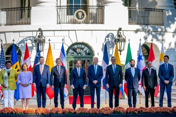 La política de Biden hacia América Latina: un cambio de enfoque significativo
