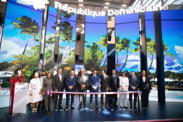 Acuerdos en la Feria Top Resa de París Promueven el Turismo en República Dominicana