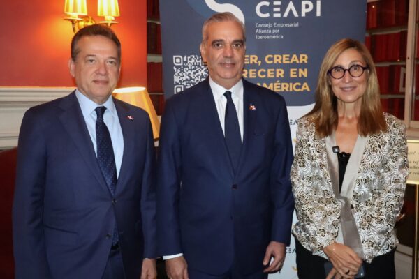 Abinader resalta la estabilidad política y el crecimiento económico de la República Dominicana