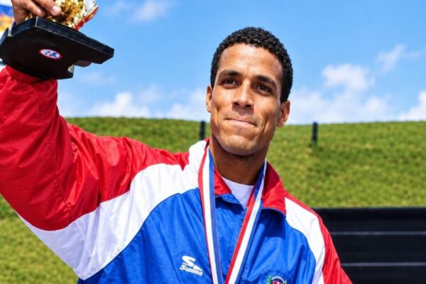 Juan José Ubaldo Cabrera es reconocido en la inmortalidad del Deporte Dominicano