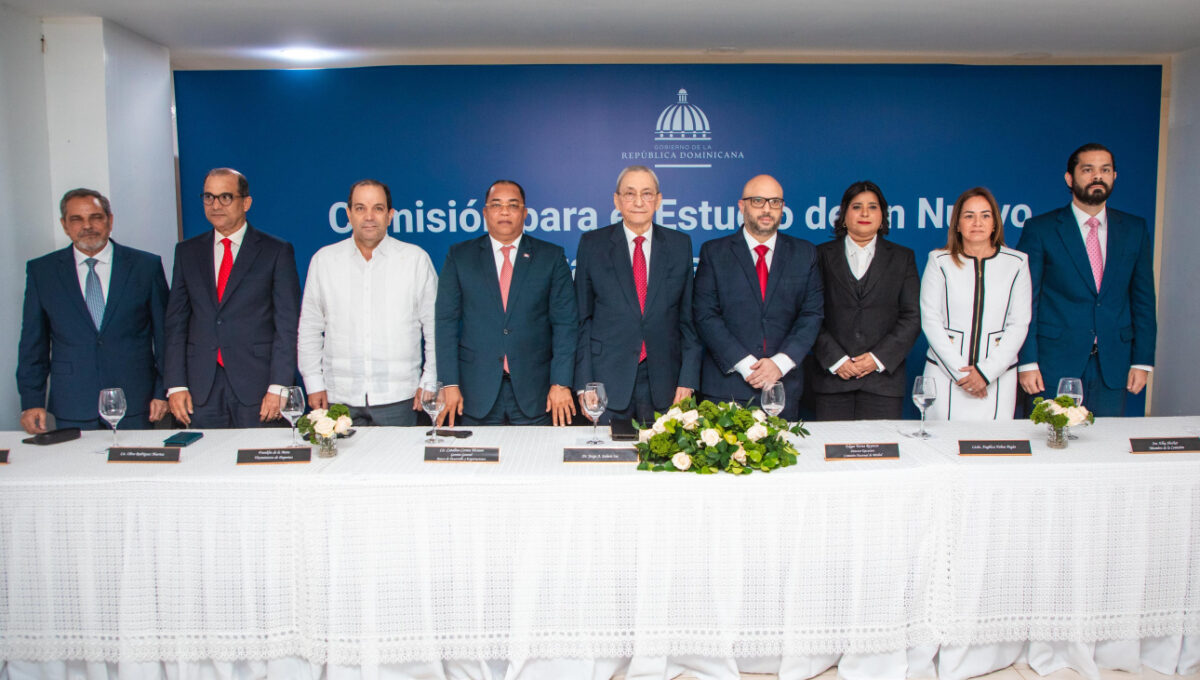 Gobierno de Abinader propone construcción de nuevo estadio de béisbol en La Fe
