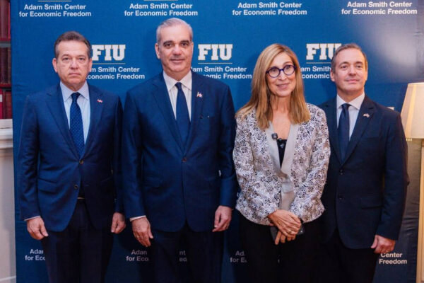 Abinader Exponen a Inversionistas Internacionales las Oportunidades de Inversión en la República Dominicana