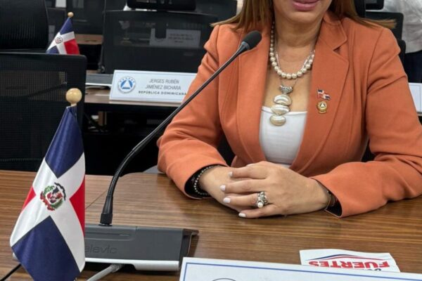 PARLACEN Aprueba Resolución para Regular el Uso de Tecnología en Niños y Adolescentes