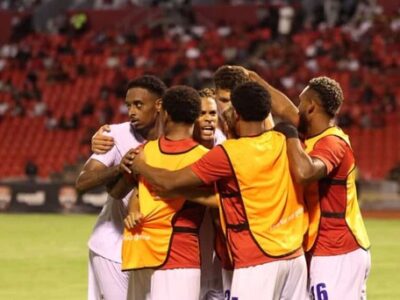 República Dominicana logra victoria y continúa invicta tras vencer a Trinidad y Tobago en su casa