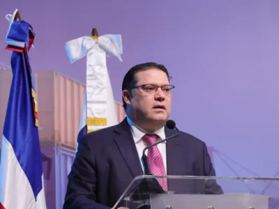 Sanz Lovatón se pronuncia sobre el incremento de combustibles: «Esta crisis no es de factura dominicana»