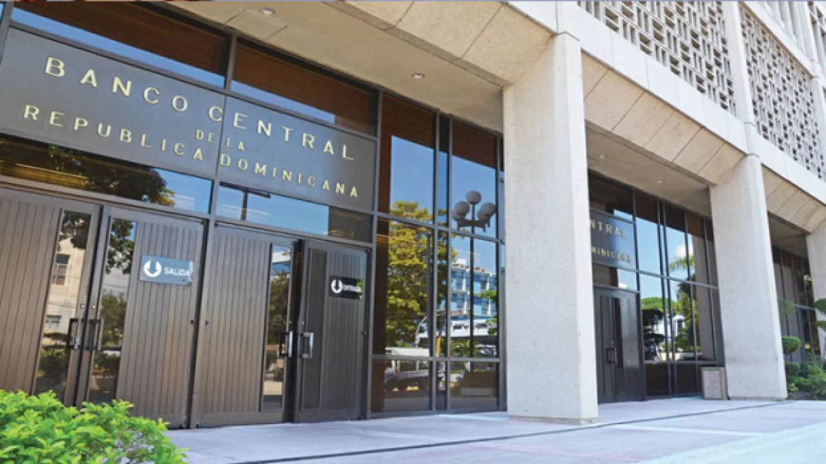 Banco Central Aumenta la Tasa de Política Monetaria: Impacto en Tarjetas de Crédito y Préstamos