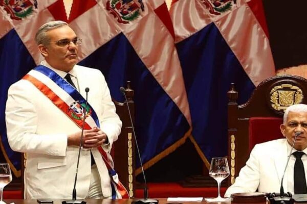 Expectativas de cambios en el Gobierno marcan el inicio del tercer año de Abinader