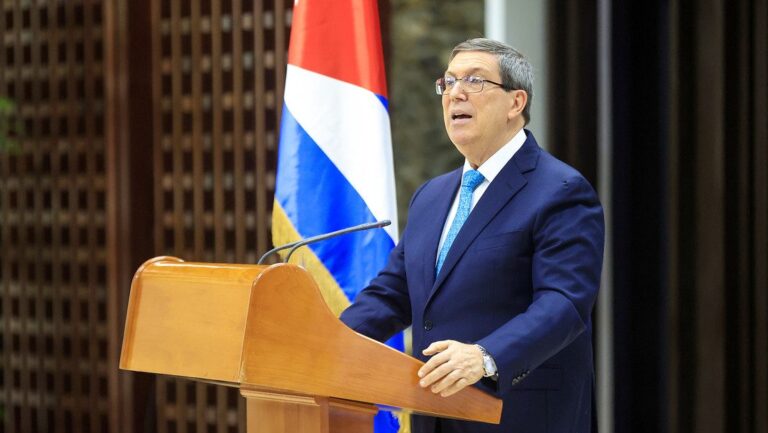 Cuba rechaza expulsión de diplomáticos en República Dominicana y señala presiones de EE.UU.