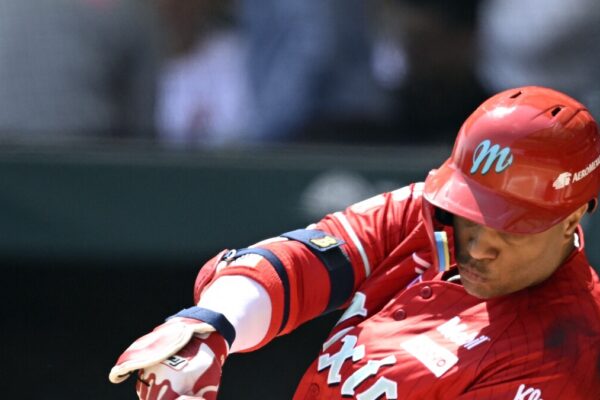 Robinson Canó cobrará más en México que en la LIDOM