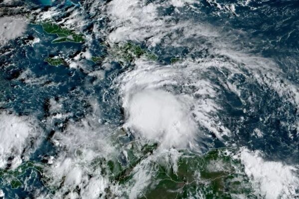 La tormenta tropical Melissa amenaza el Caribe y podría convertirse en huracán