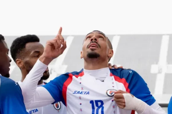 Jugador haitiano desafía la soberanía dominicana tras anotar un gol