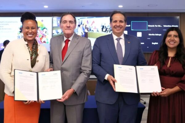 República Dominicana se une a iniciativa de la OPS para prevenir embarazos adolescentes