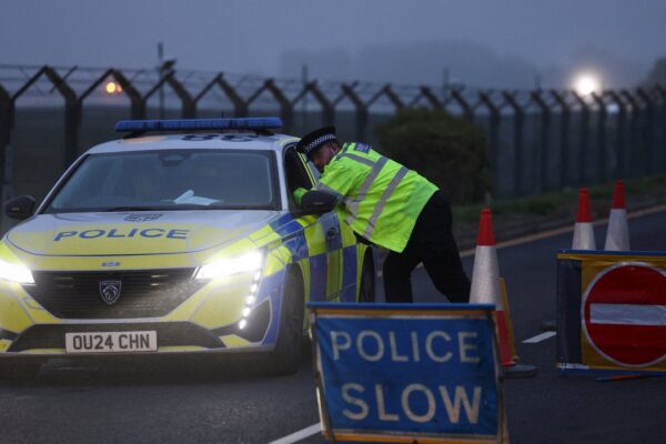 Cómo RAF Fairford en una Esquina Tranquila de Inglaterra se Convirtió en un Punto Crítico entre EE. UU. e Irán