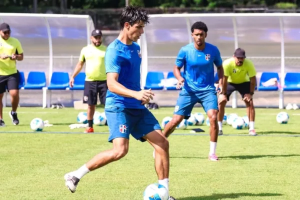República Dominicana se enfrenta a Nicaragua en busca de un pase histórico a cuartos de final