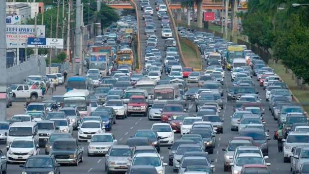 La República Dominicana cuenta con 604 vehículos y 350 motocicletas por cada mil habitantes