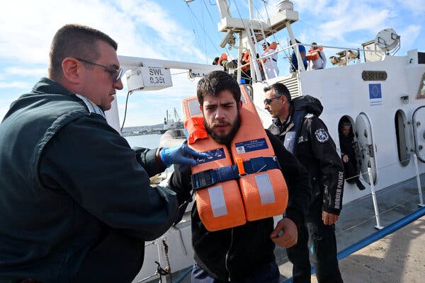Drones Impactan Barcos Frente a la Costa del Mar Negro de Bulgaria, Asegura el Primer Ministro