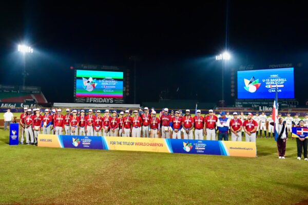 El Ministro Kelvin Cruz Elogia a la Selección Dominicana por su Medalla de Plata en el Mundial Sub-15