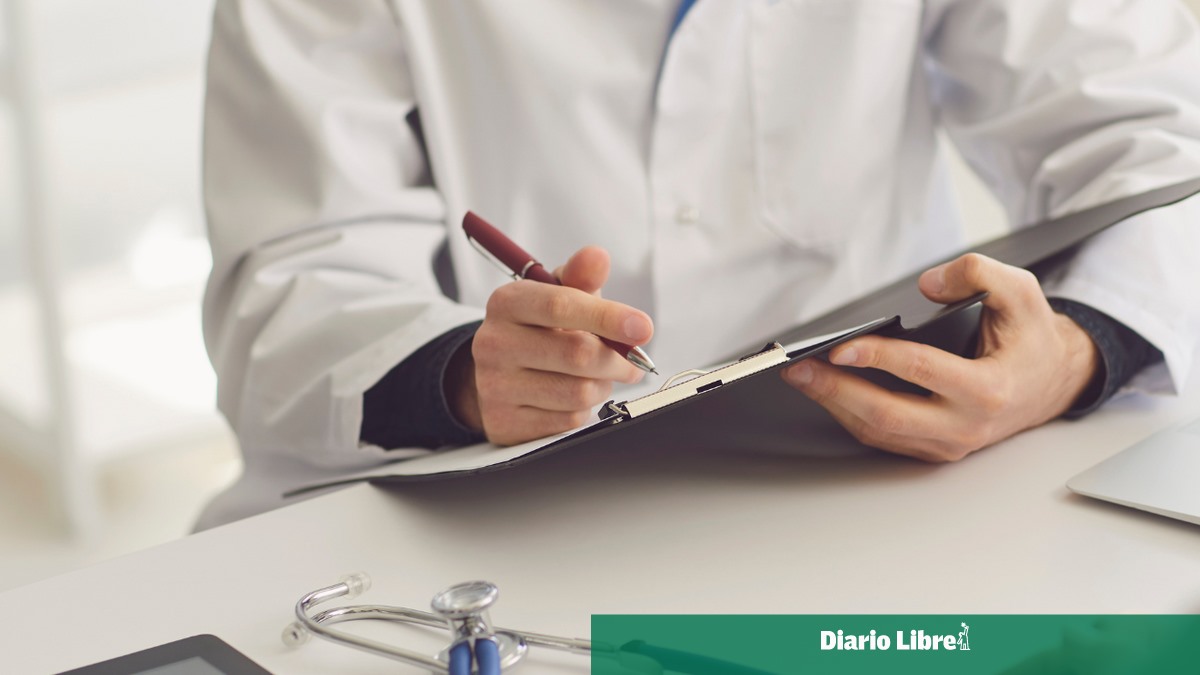 Diagnóstico de adenocarcinoma pulmonar en el Papa León XIV tras cirugía exitosa