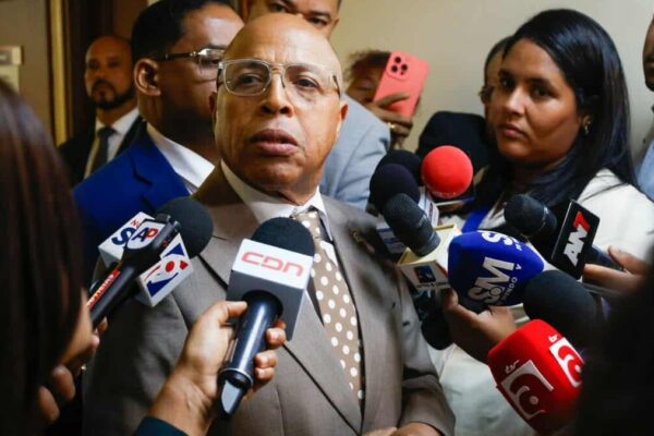 Alfredo Pacheco se pronuncia sobre la agresión a la diputada Millys Martínez en Elías Piña
