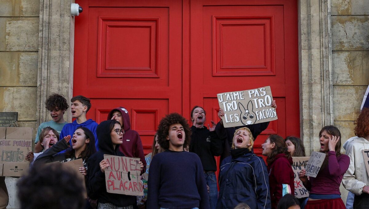 Macron Soñó con Revivir a Francia, pero Su Mandato Termina en Crisis