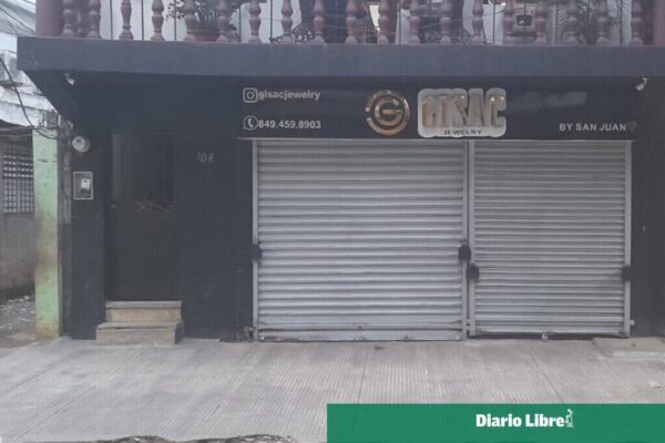 Solicitan prisión a hombres acusados de asalto a joyería