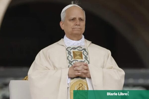 Cáncer Afecta a los Hermanos Prevost: El Papa León XIV y Louis