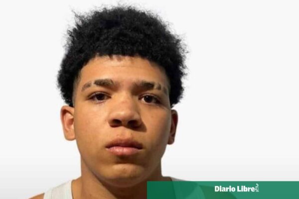 La Policía Nacional de República Dominicana informa sobre la muerte de un joven durante un operativo en Santiago