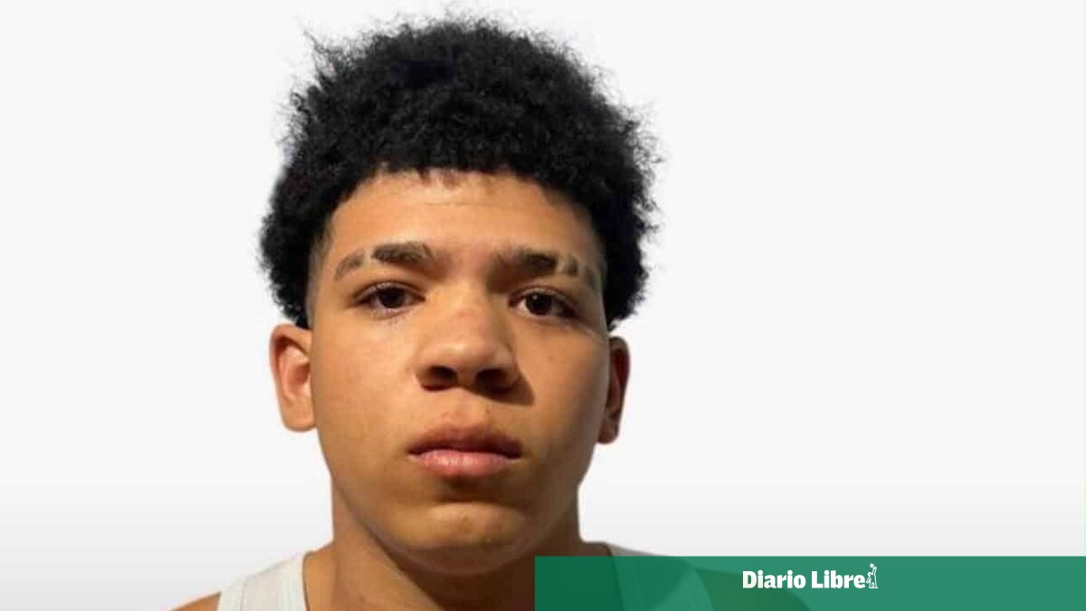 La Policía Nacional de República Dominicana informa sobre la muerte de un joven durante un operativo en Santiago