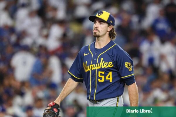 Robert Gasser se destaca en la postemporada de las Grandes Ligas