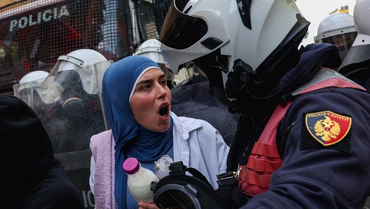 Protestas Violentas en Albania contra Proyecto Hotelero