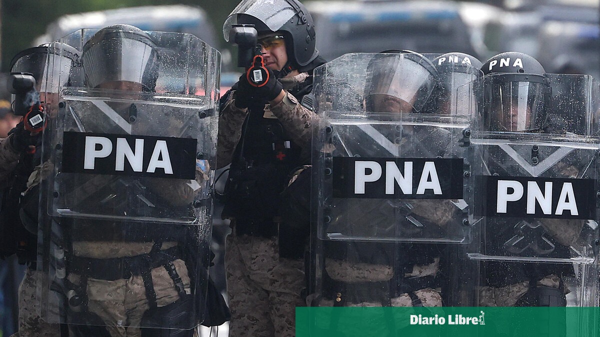 Confrontaciones entre fuerzas policiales y estudiantes en Buenos Aires