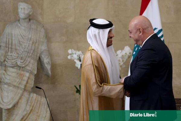 Primer Ministro de Catar Exige la Retirada de Israel del Líbano Durante Visita a Beirut