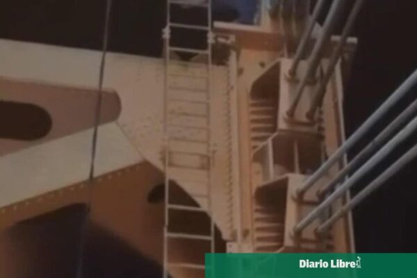 Bomberos realizan tercer rescate a un hombre en el Puente Hermanos Patiño
