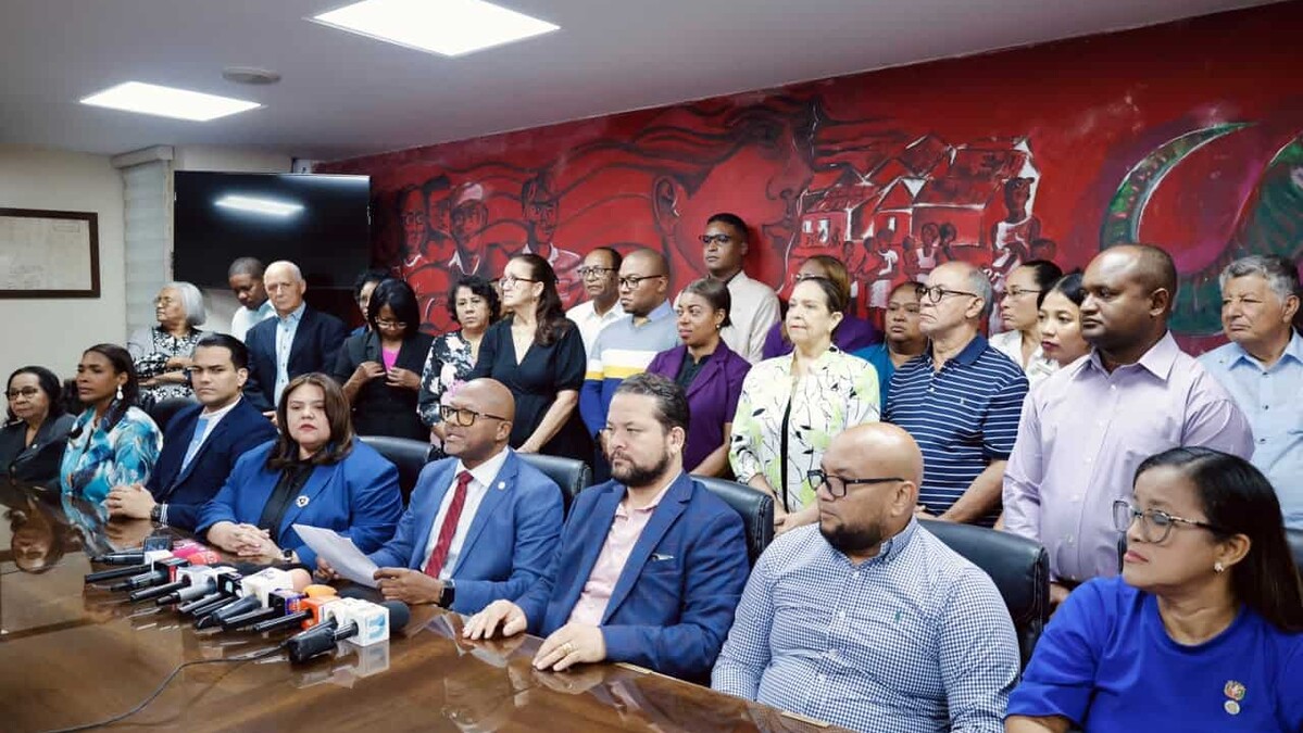 Intrant aclara situación de deuda con el CMD respecto a servicios médicos auditores
