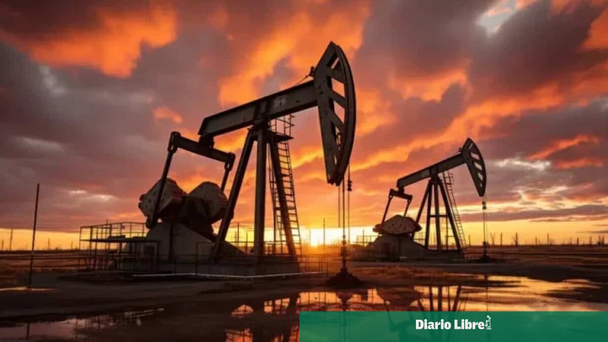 El precio del petróleo intermedio de Texas se eleva tras los recientes ataques en el estrecho de Ormuz